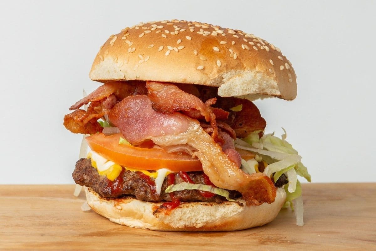 Bacon Beef Cheeseburger 6oz