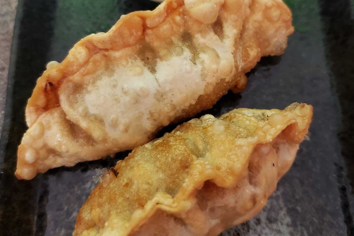 Boulettes de porc épicée frites (2 mcx) / Fried Spicy Pork Mandu (2pcs)