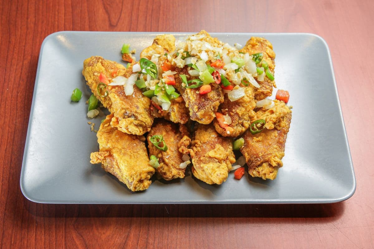 5. Chicken Wings (12 pcs) 鸡翅