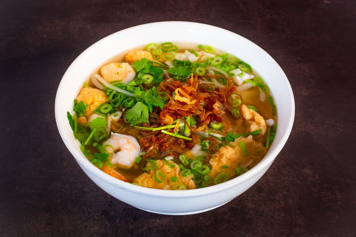 S1. Seafood Noodle Soup - Pho Do Bien