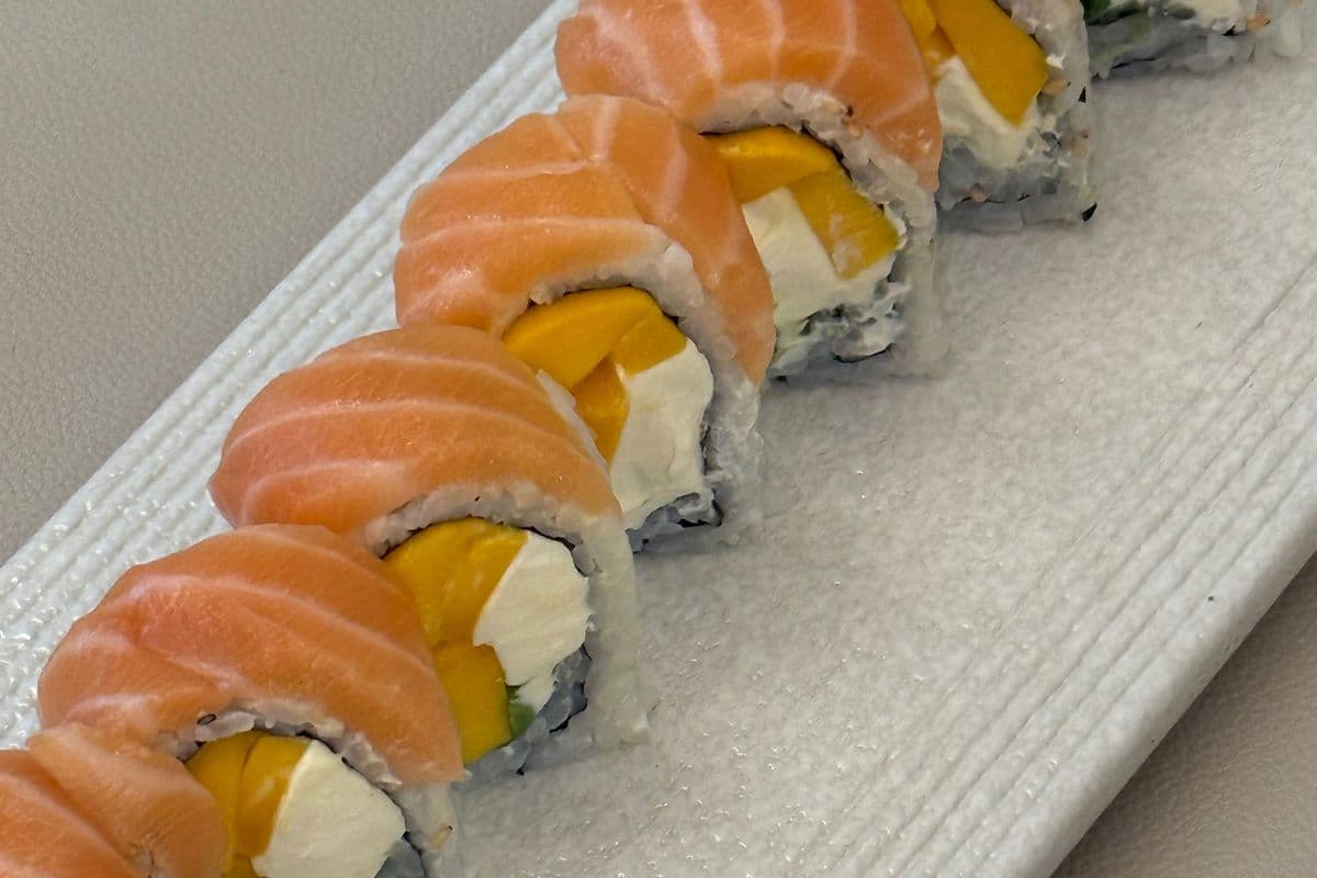 🥭Sunshine mango roll (8pcs)