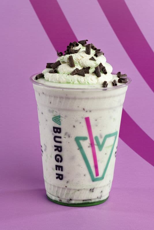 Minted Oreo Shake - 16 oz