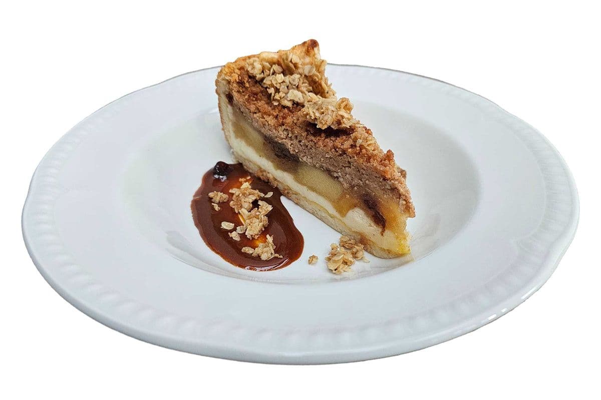 Deep Apple Pie with Cream Custard finished with Cinnamon Oat Crumble (Veg)