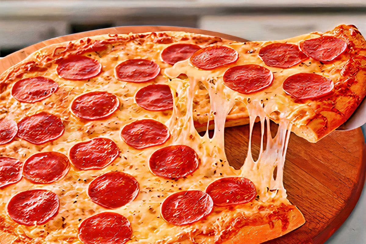 Extra Large Pepperoni Pizza