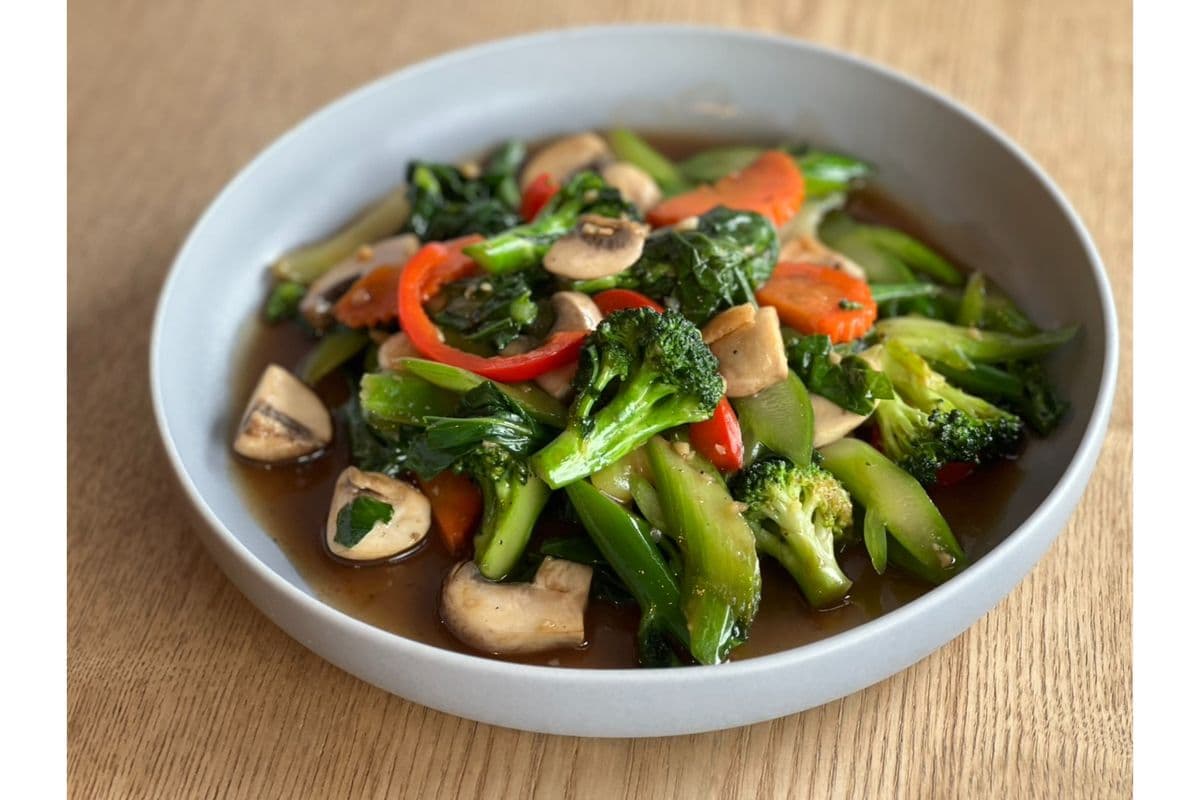 Pad Pak Ruam (Mixed Vegetable)
