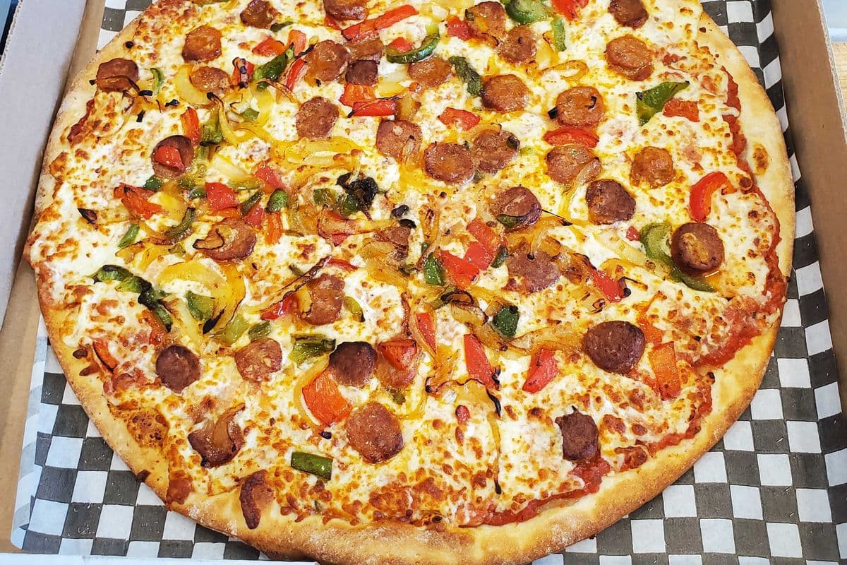 Medium Italian Sausage and Peppers Pizza