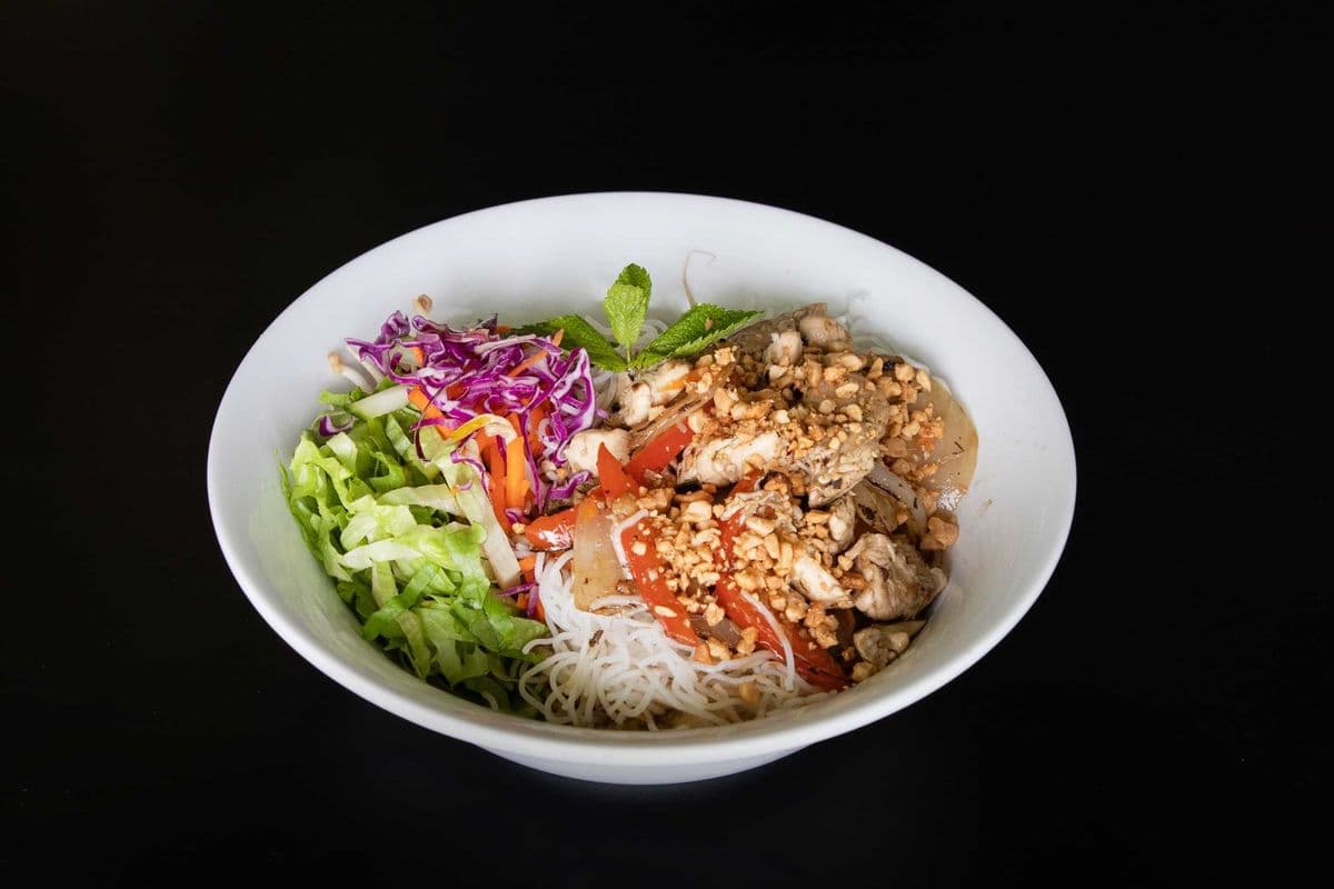 B10. Gluten Friendly Lemongrass Chicken