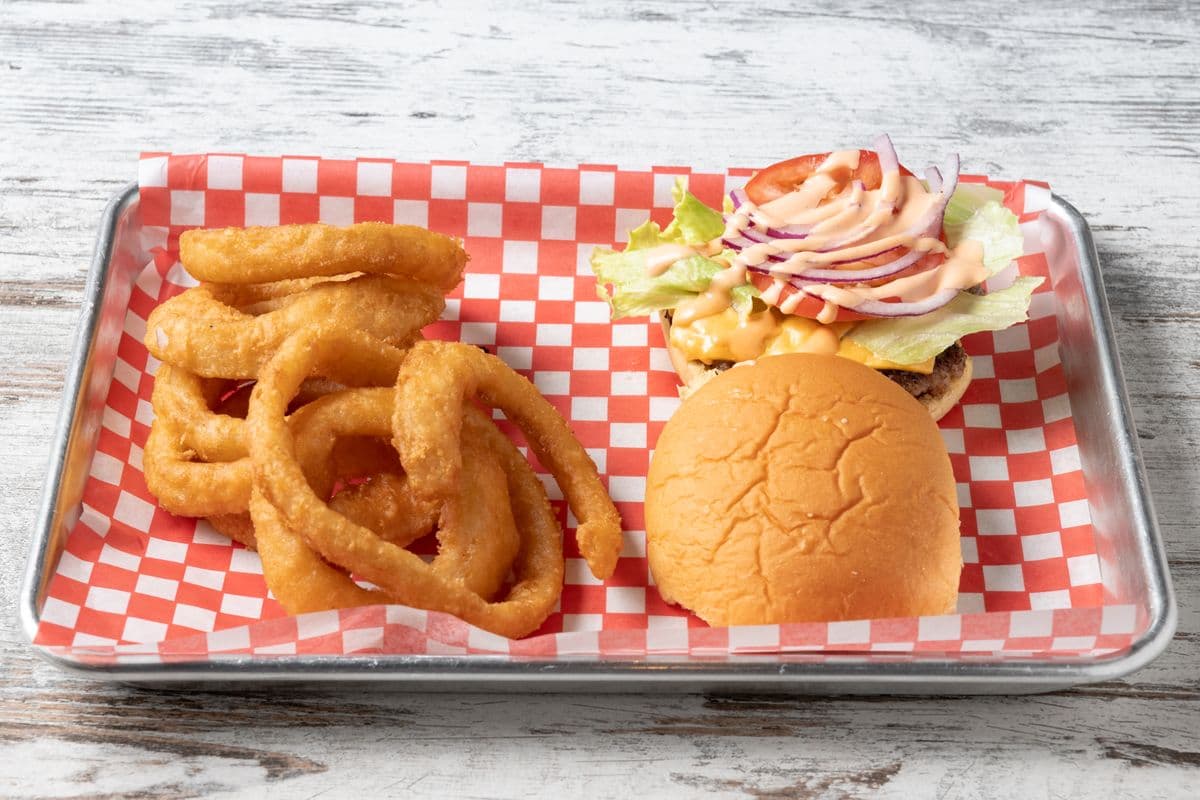 Classic Cheeseburger