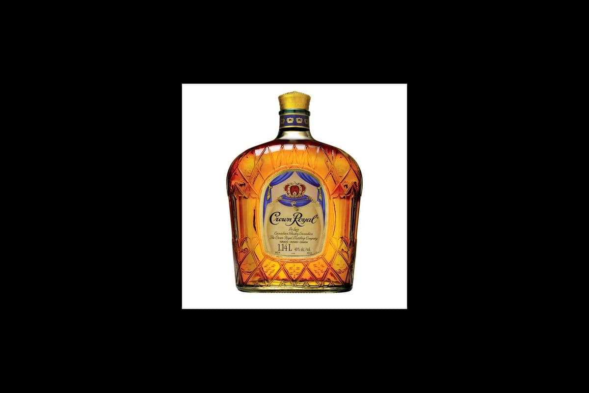 Crown Royal (1140 ml Bottle) (1 x 1140ml)