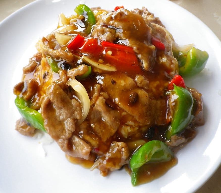 Beef in Black Bean Sauce on Steamed Rice / 豉椒牛肉飯