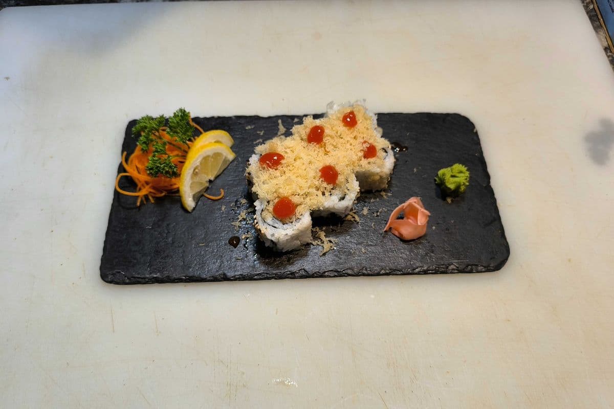 Bakudan Roll (6 pcs)