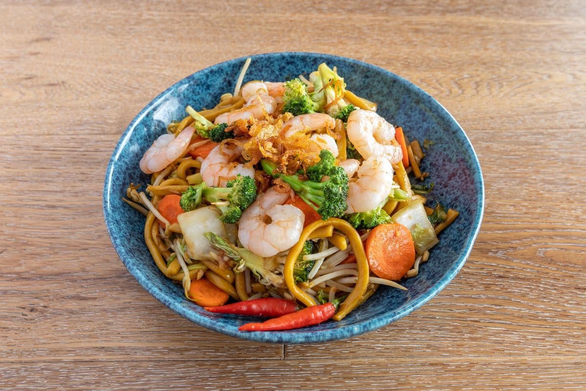 76. Shanghai Noodle Stir-Fry with Vegetables