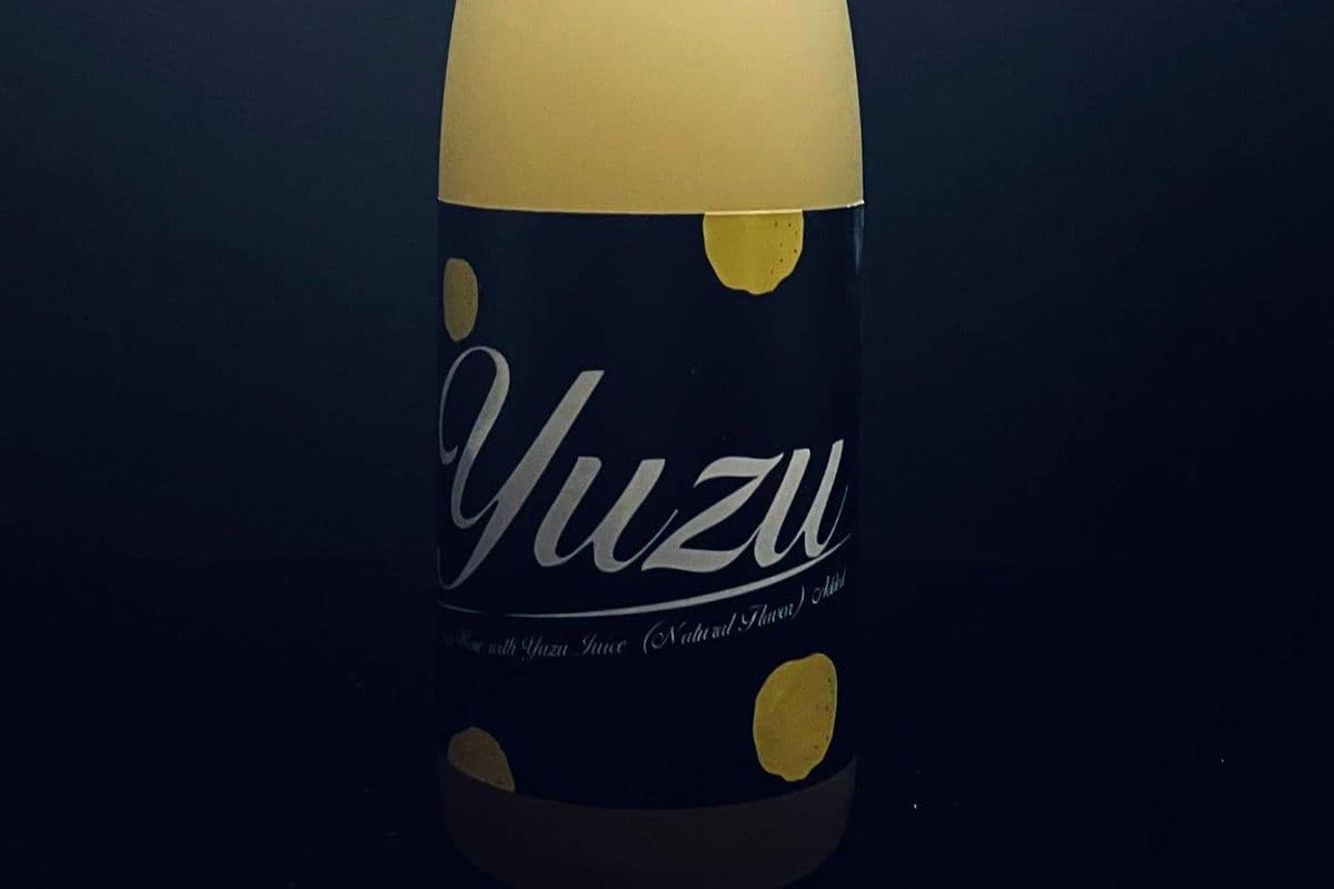 Sake, Yuzu Homare. 720mL, 10% alc. (1 x 720mL)