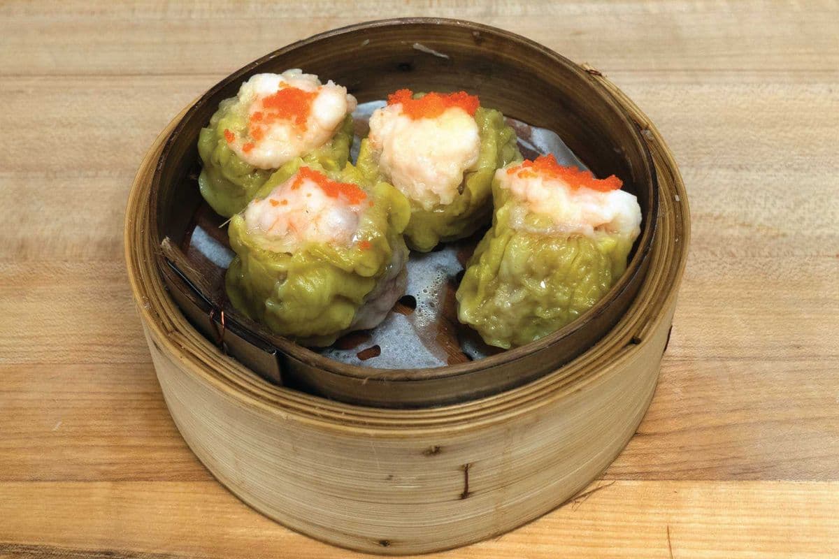 402. Steamed Pork Shaomai with Masago & shrimp 燒賣皇