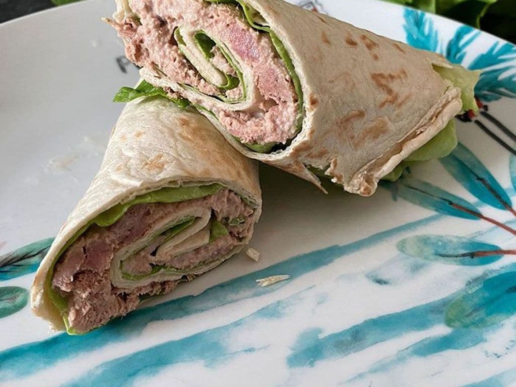 WRAP À LA SALADE DE THON / UNA SALAD WRAP