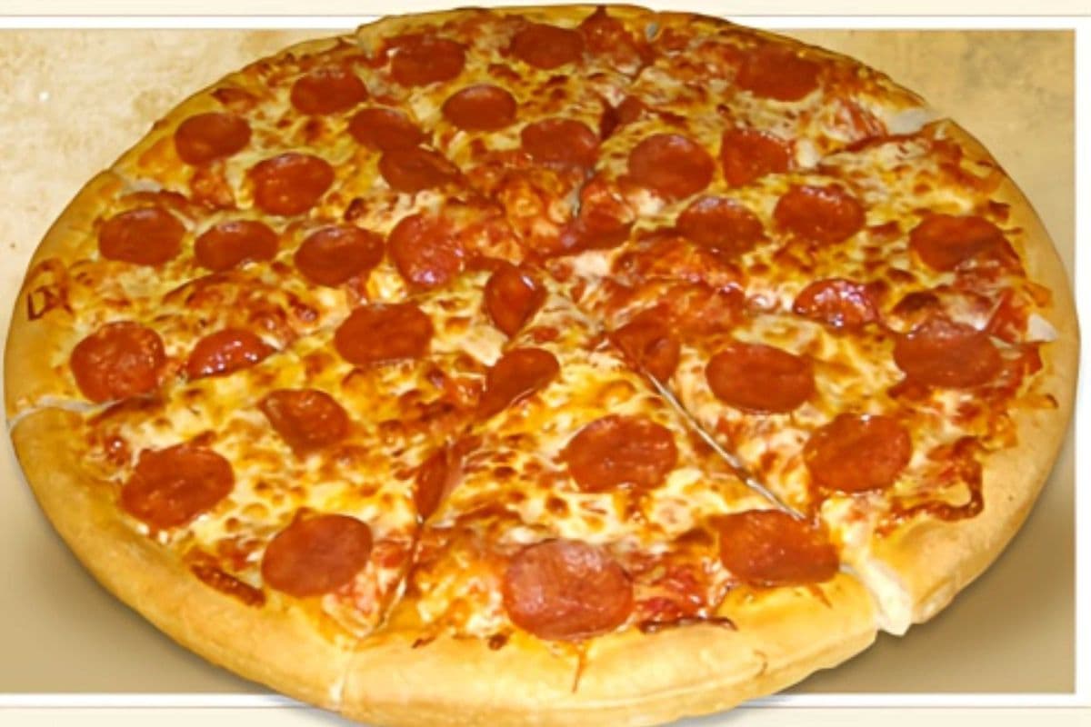 Pepperoni Pizza (Halal)
