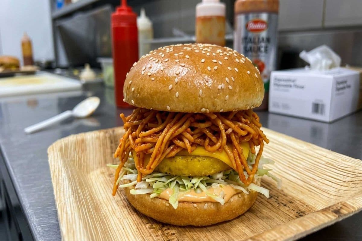 Noodle Burger