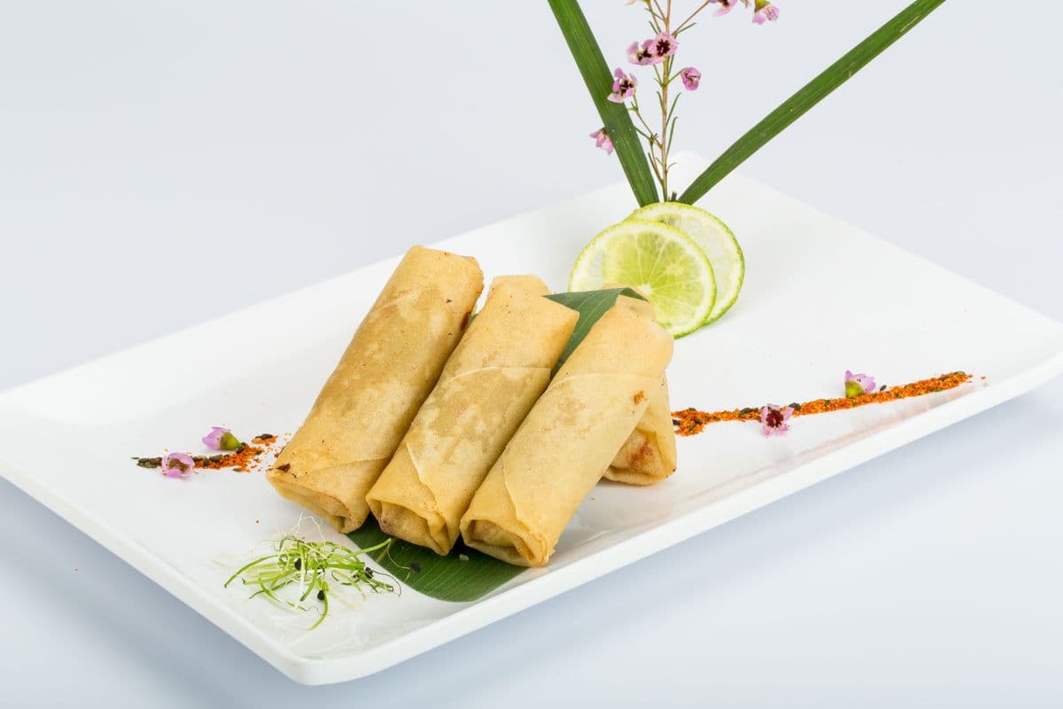 Veggie Spring Rolls (6 pcs)