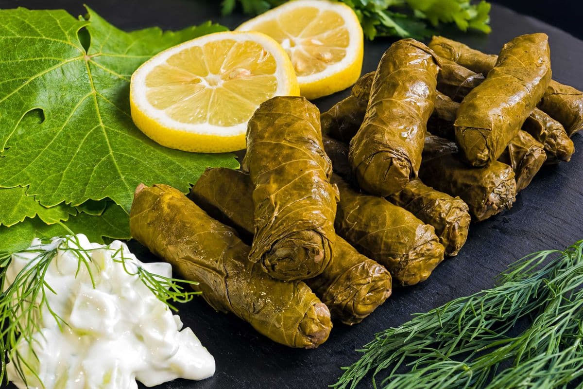 Stuffed Grape Leaves (6 pcs)