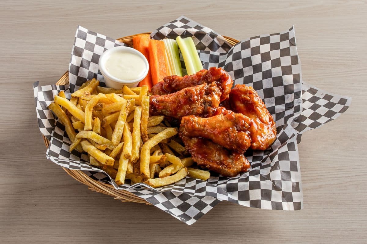 Dusted Jumbo Wings (1lb)