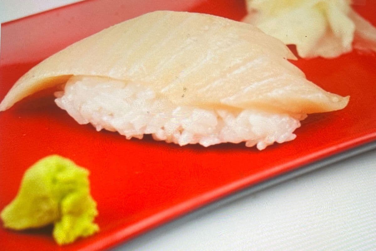 Tuna Toro Nigiri (金枪鱼肚腩寿司)1pc