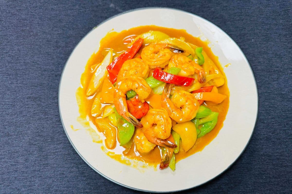 Stir-fried Shrimp (Tom Xao)