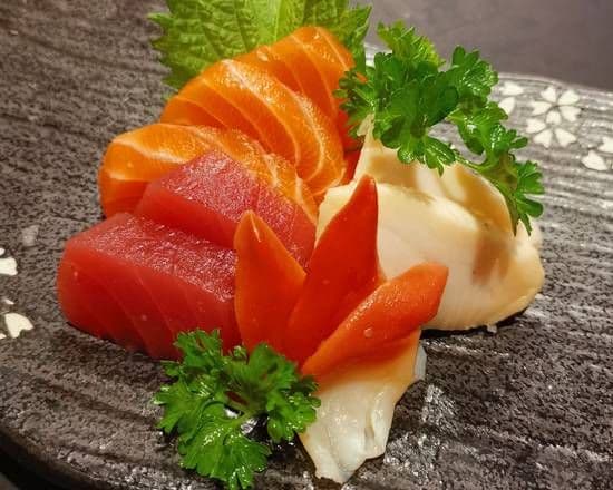 Eight Pieces Sashimi