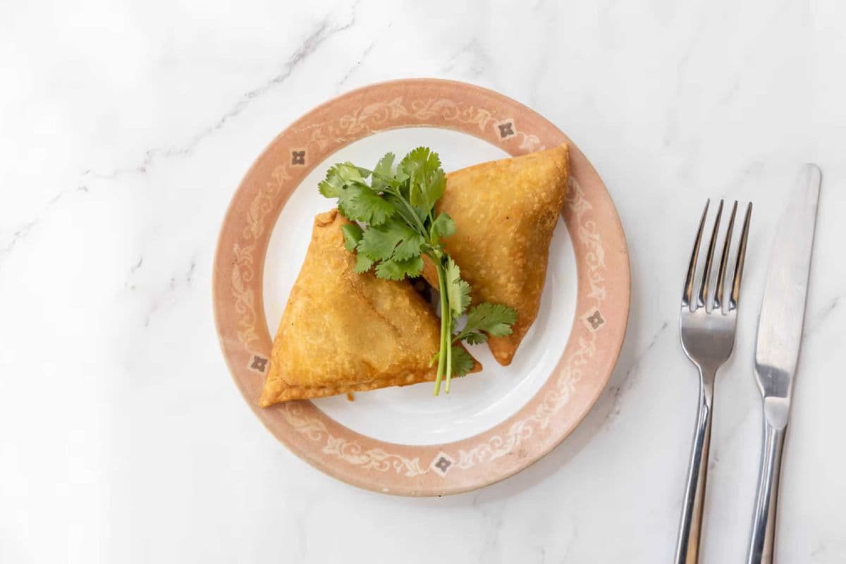 1. Vegetable Samosa (2 pcs)