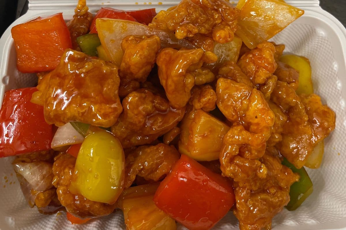 Sweet & Sour Chicken with Pineapple菠萝咕噜鸡