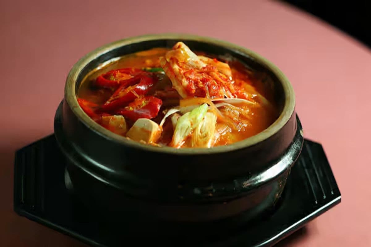 Kimchi Jjigae