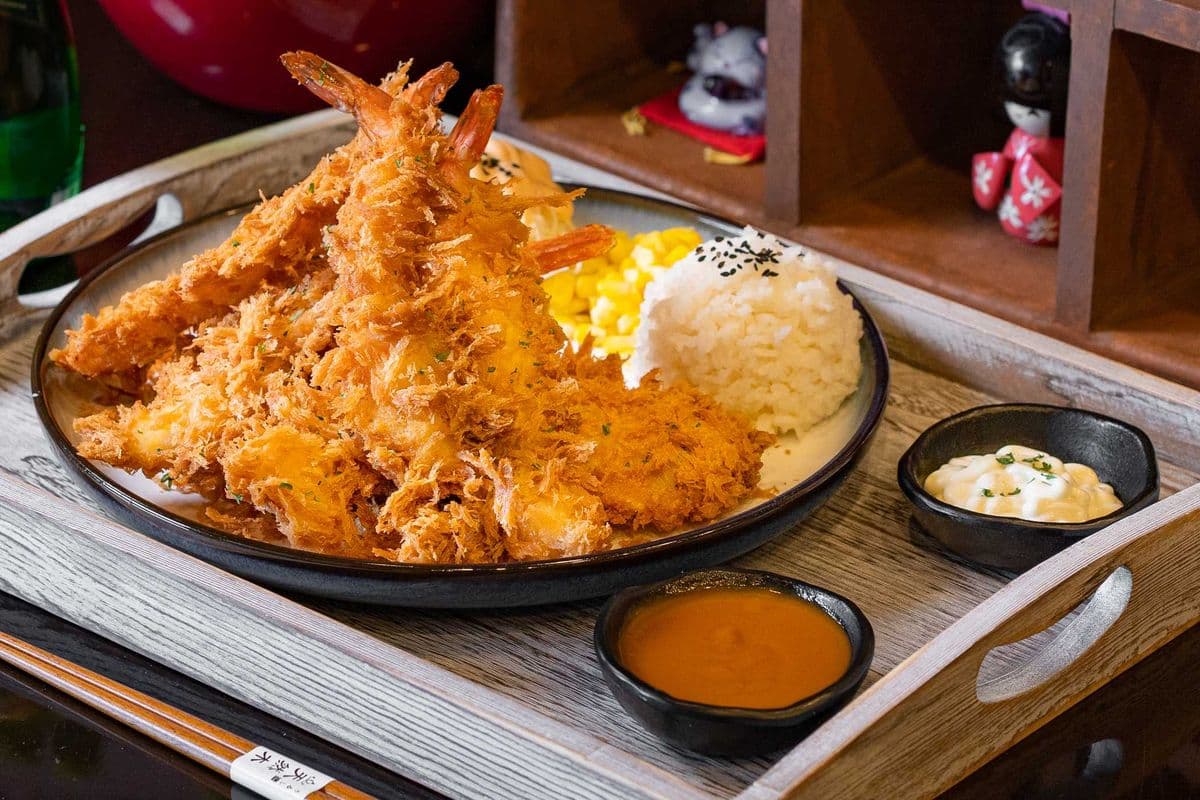 Everything Set A (Fried Shrimp, Fish and Pork)