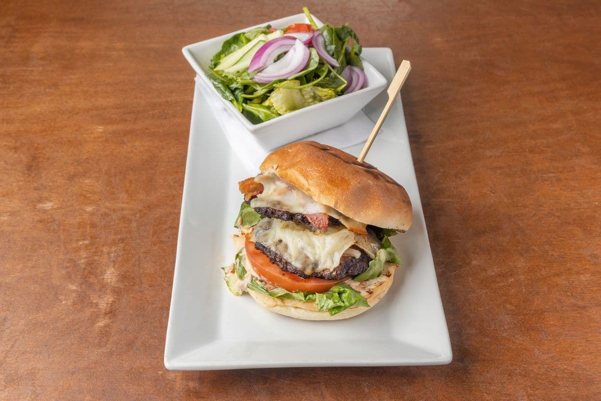 Crossings Burger