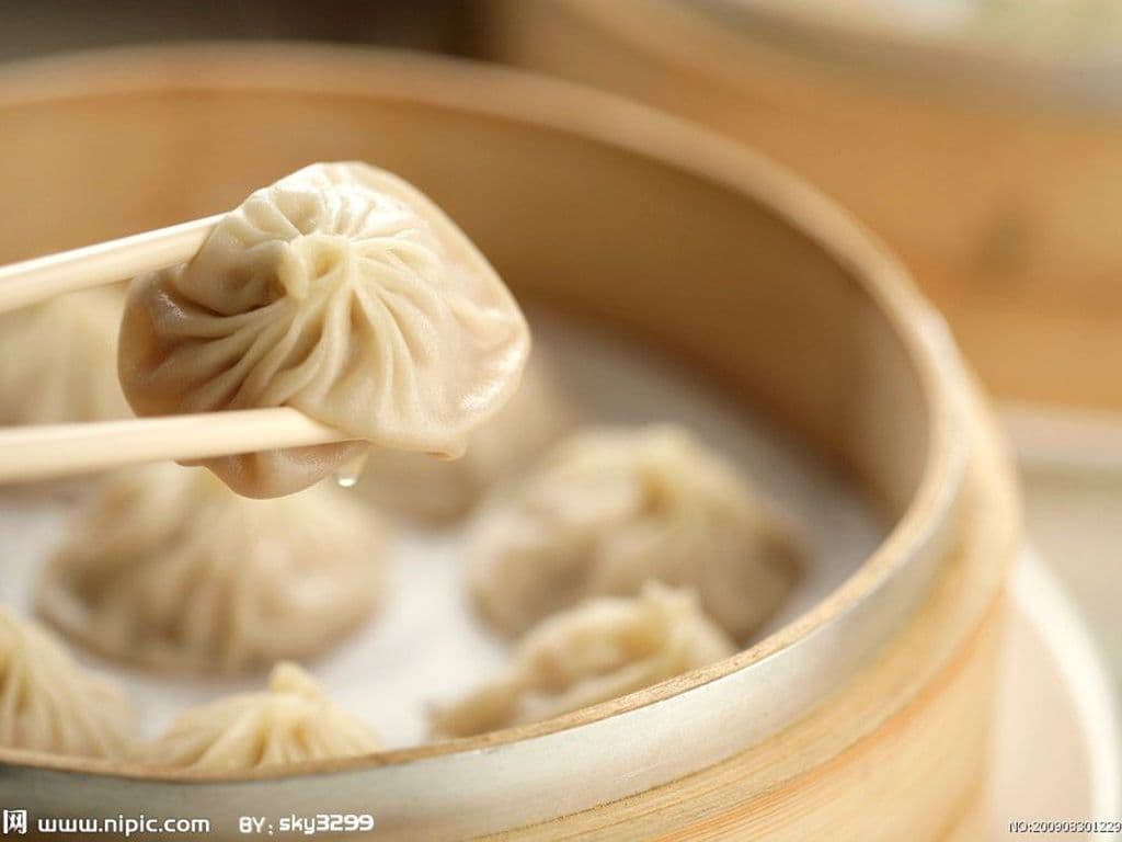 1.Steamed Pork Dumlings(6PC) 南翔小籠包