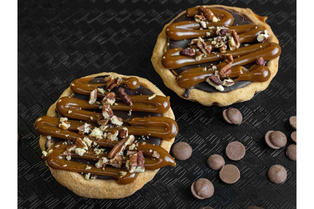 Turtle cheesecake