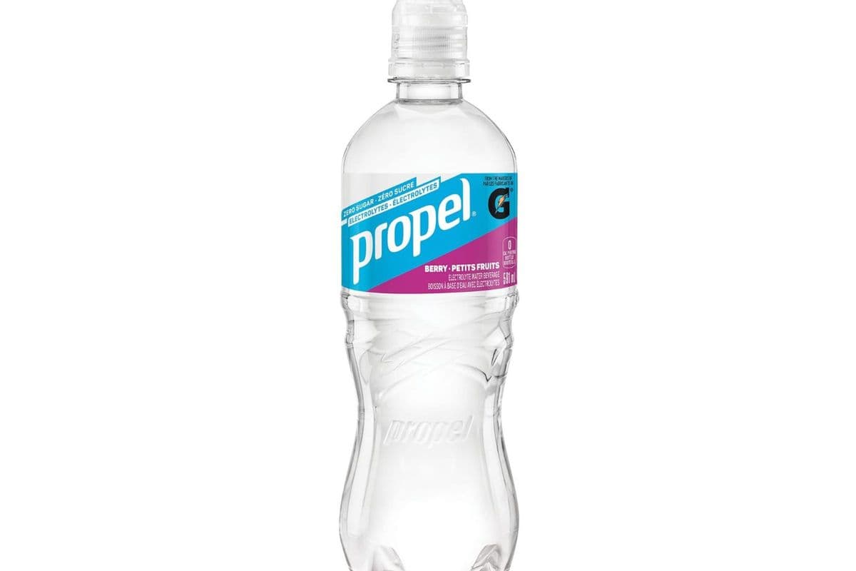 Gatorade Propel Berry Electrolyte Water (591 mL)