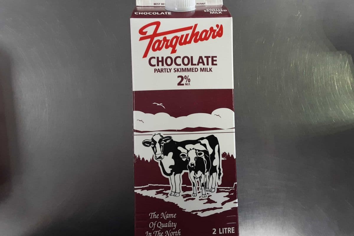 Farquhar's Chocolate Milk (2 L)