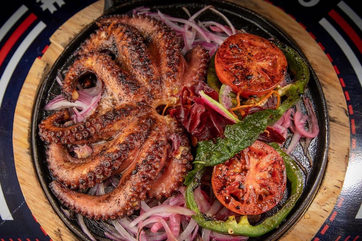 Zarandeado Octopus