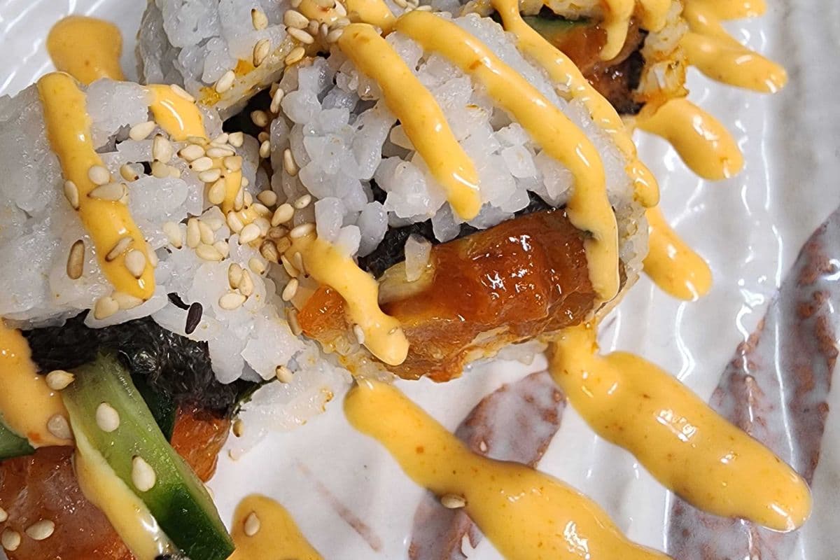 Spicy Tuna Roll (8 pcs)