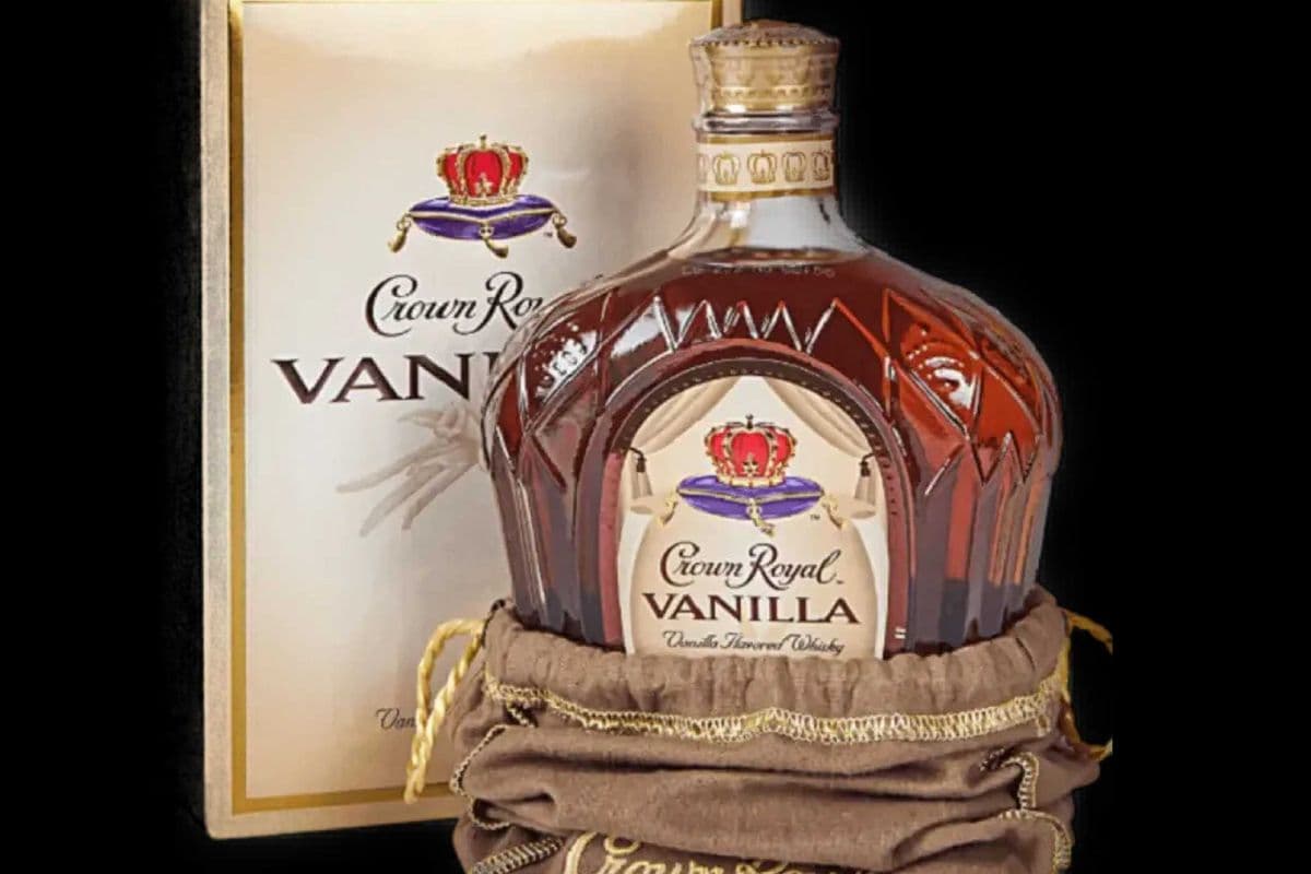 Crown Royal Vanilla (750 ml Bottle) (1 x 750ml)