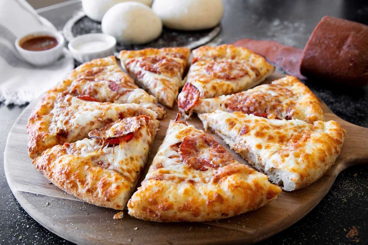 7. 2-for-1 - 14'' Large Pepperoni Pizza