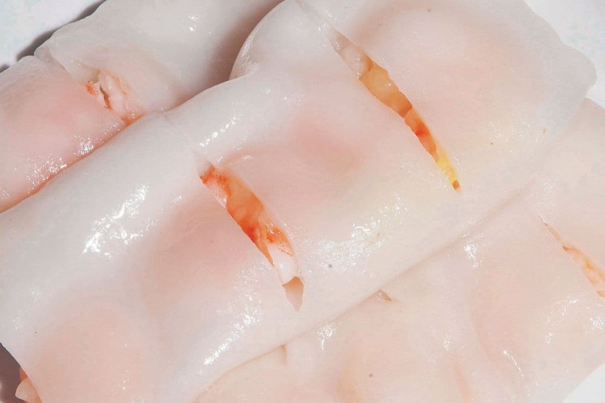 32. Rice Flour Roll with Prawn