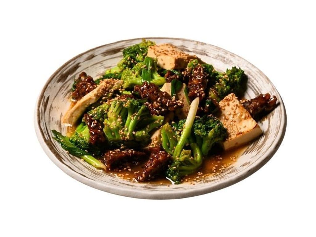 BEEF & BROCCOLI