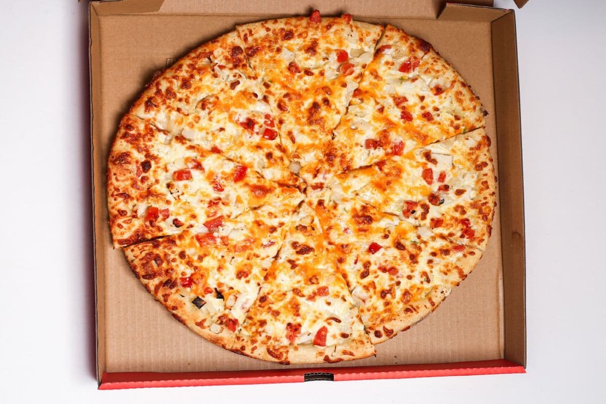 14'' Large Alfredo Chicken Pizza
