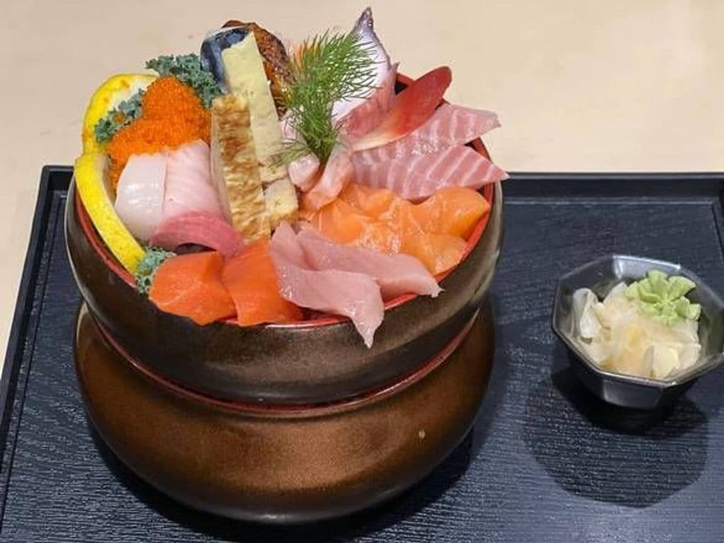 Deluxe Chirashi Don