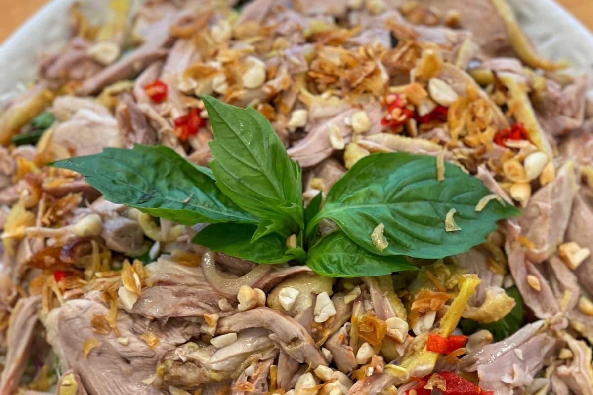 5. Gỏi Gà (Vietnamese Chicken Salad )