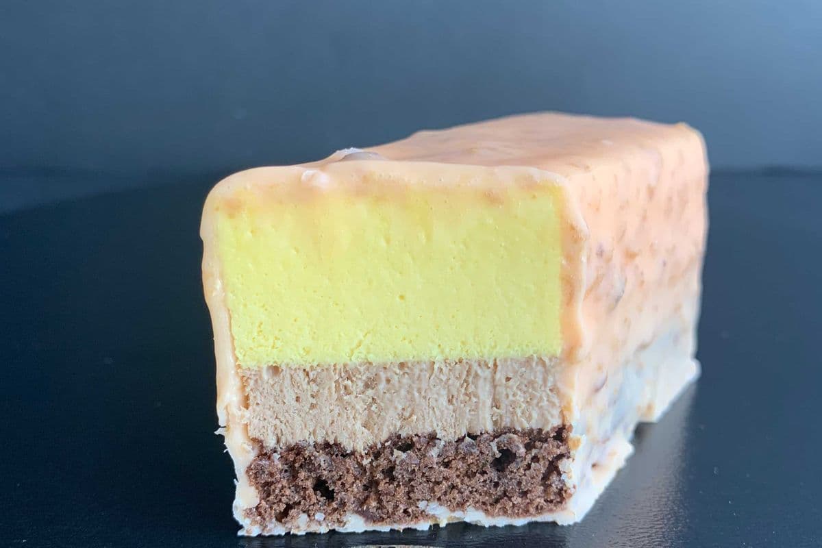 Mango Passion Fruit Dessert (Size 9*3*4 cm.)