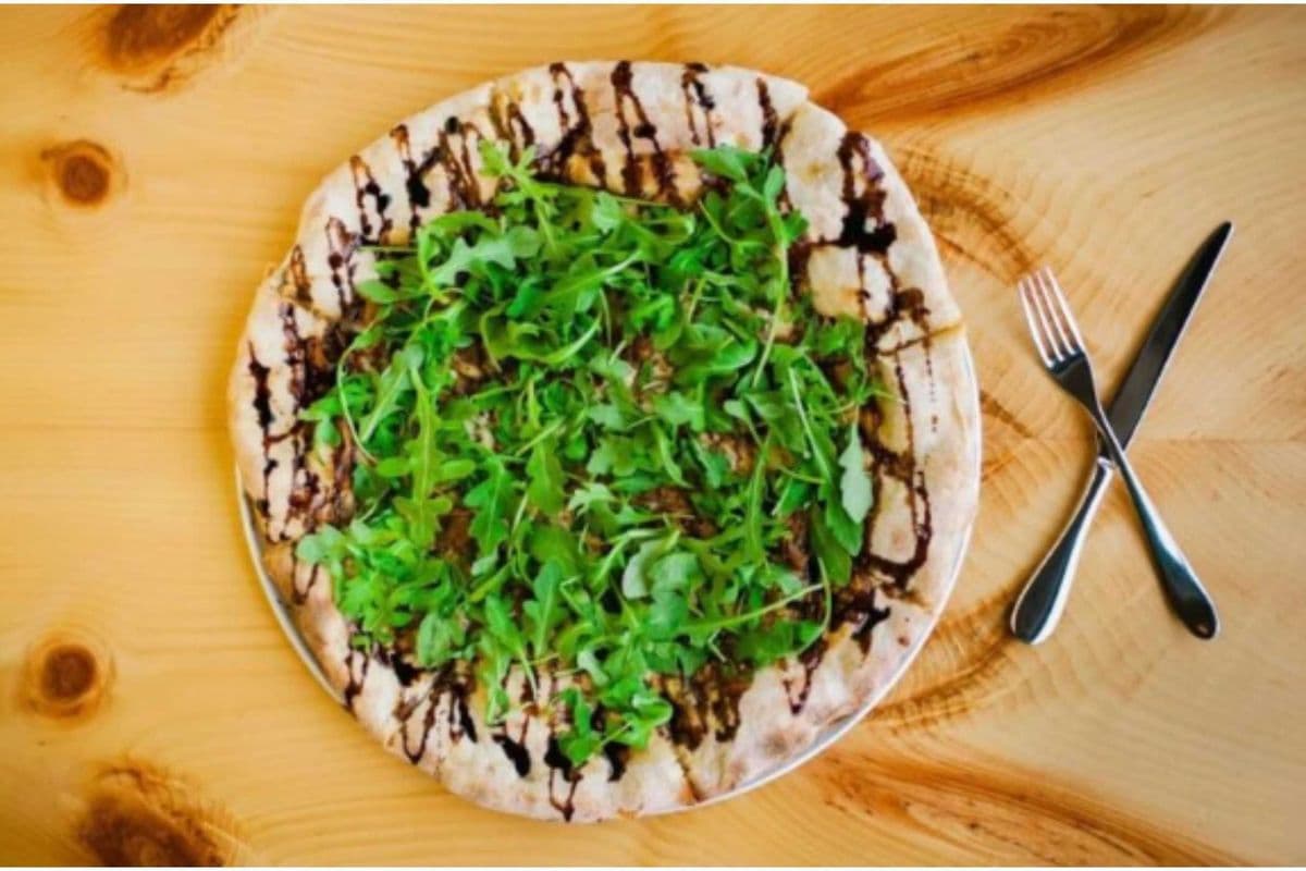 16" White Pizza