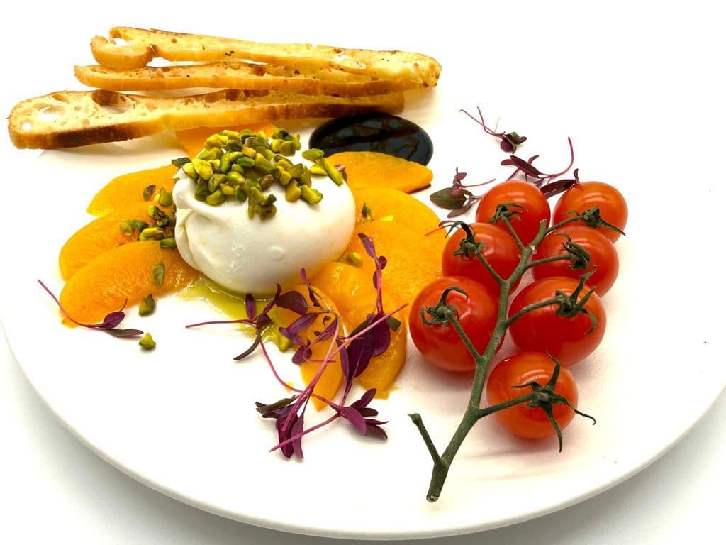 Burrata, Caprese & Pêche / Burrata Caprese & Peach