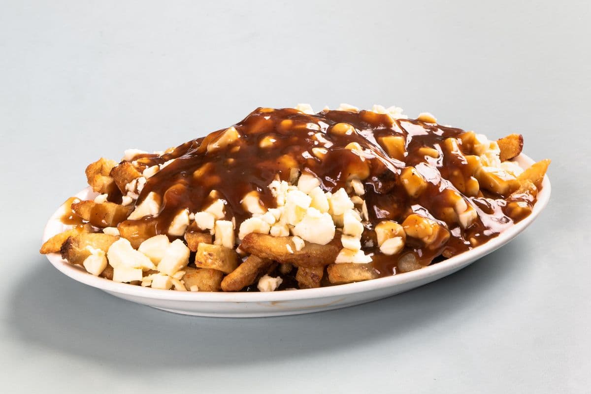 Poutine ordinaire large / Large Ordinary Poutine