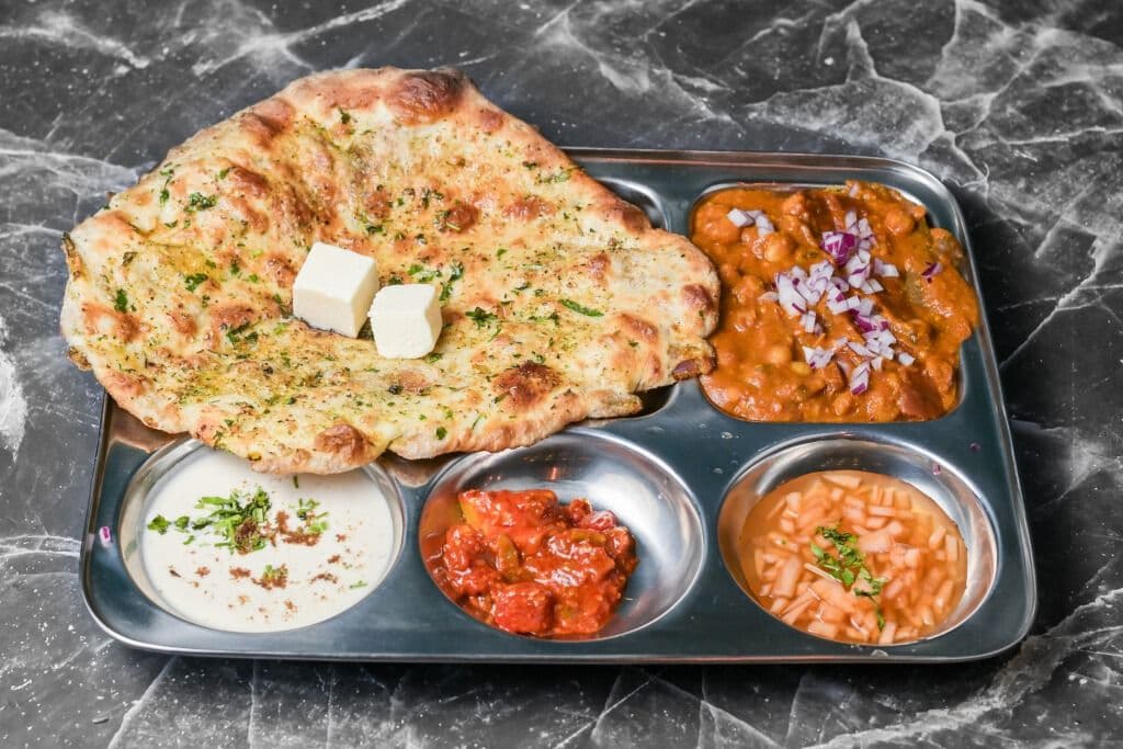 Amritsari Chole Kulche (Mix)